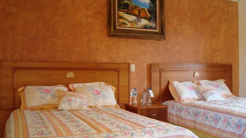 Hotel Rincon Tarasco Морелия Экстерьер фото